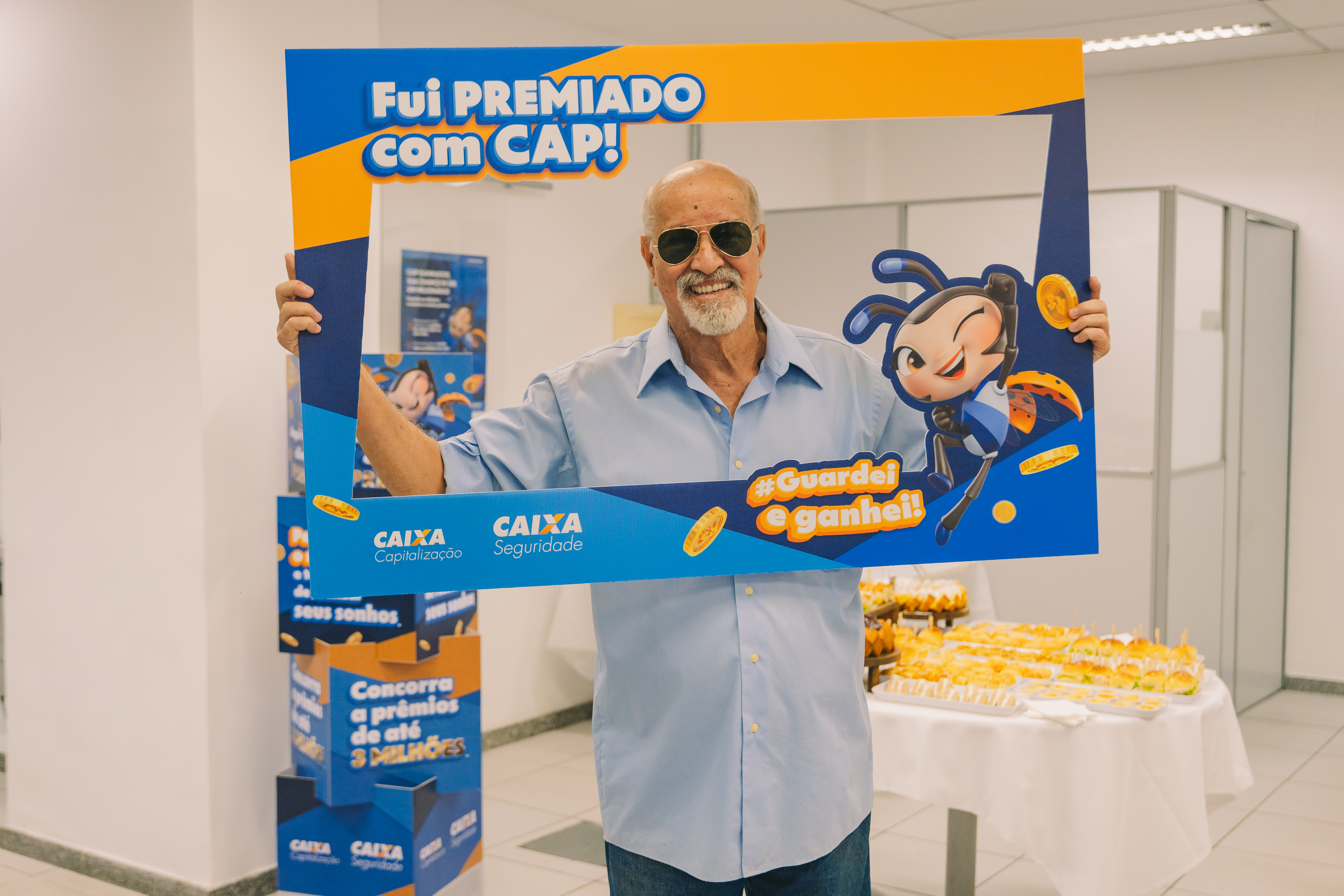 Meninos fardados na escolinha de futsal sparta